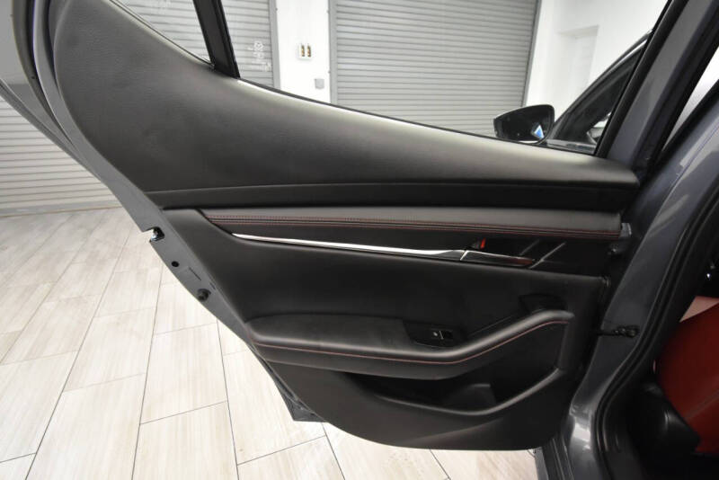 2025 Mazda Mazda3 Hatchback 2.5 S Carbon Edition