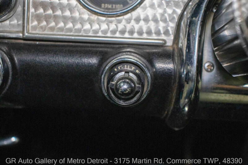 1957 Ford Thunderbird