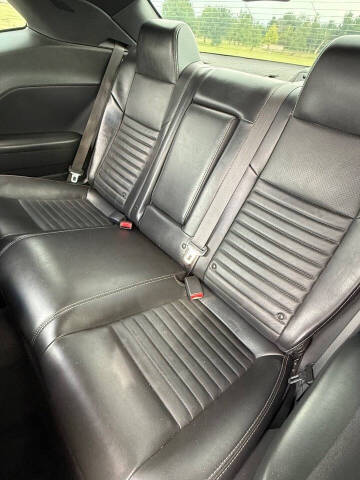 2012 Dodge Challenger SXT