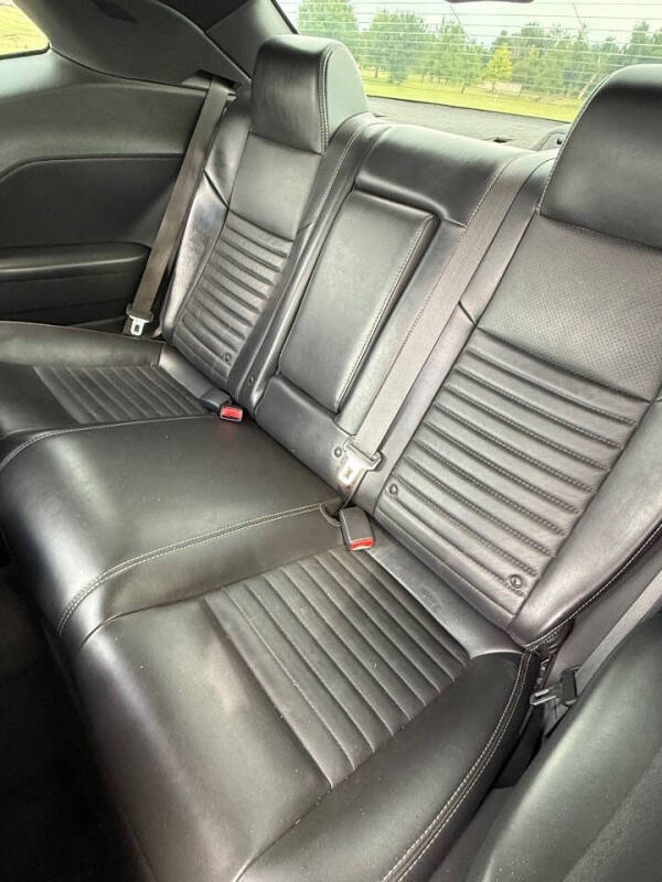 2012 Dodge Challenger SXT