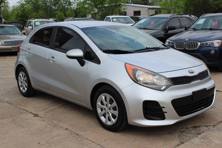 2016 Kia Rio 5-Door LX