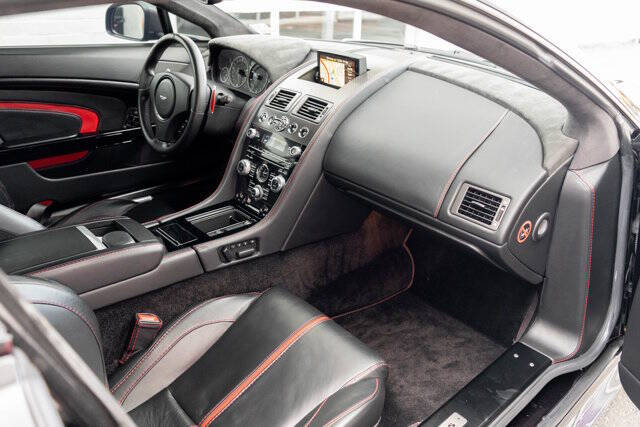 2015 Aston Martin V12 Vantage S 46