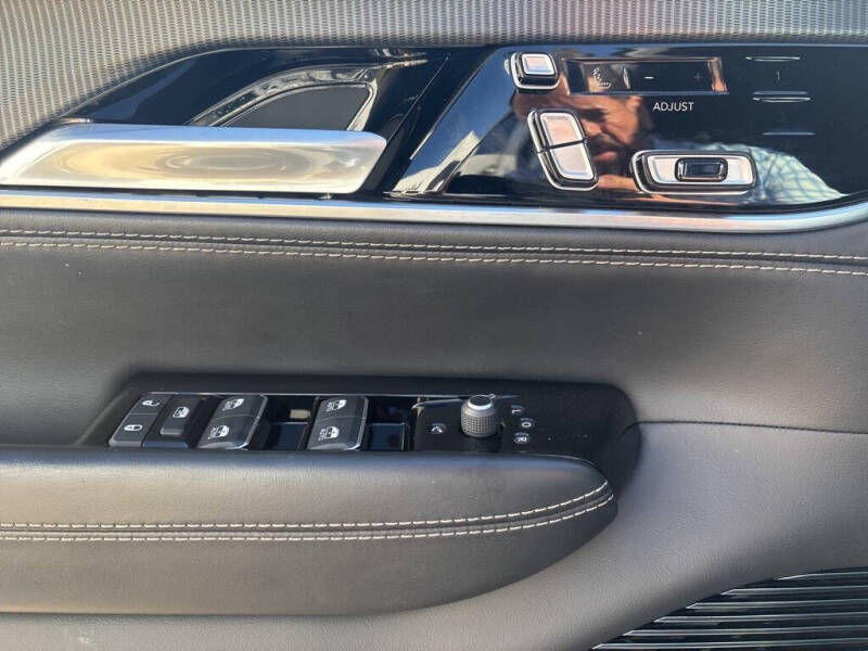 2022 Jeep Grand Wagoneer Series II