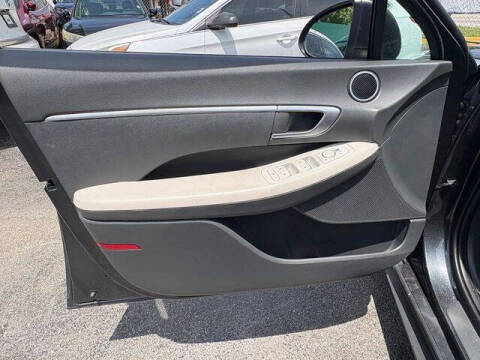 2023 Hyundai Sonata SE