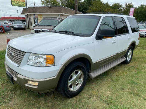 2004 Ford Expedition for sale at Cash Car Outlet in Mckinney TX