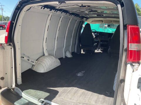 2017 Chevrolet Express 2500