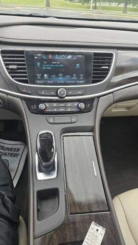 2017 Buick LaCrosse Essence