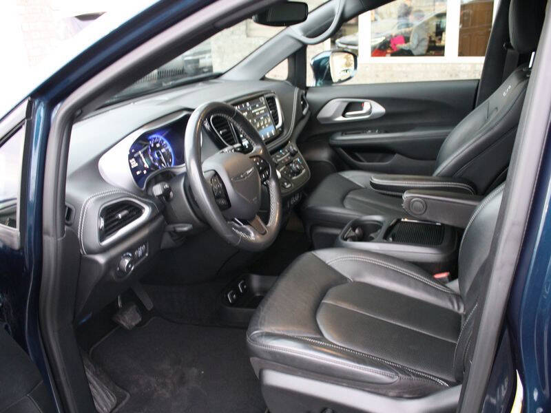 2021 Chrysler Pacifica Touring L