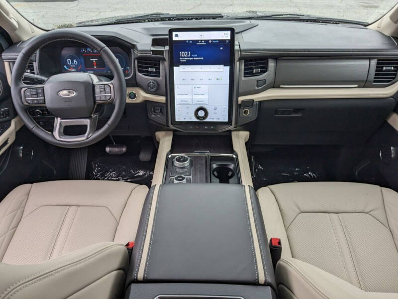 2023 Ford Expedition Platinum