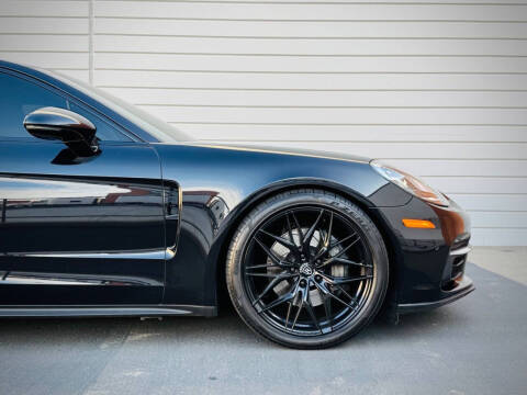 2017 Porsche Panamera 4S