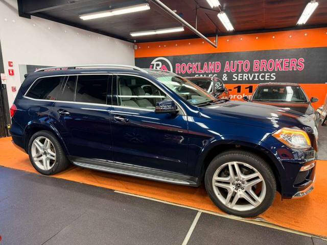 2015 Mercedes-Benz GL-Class GL 550 4MATIC