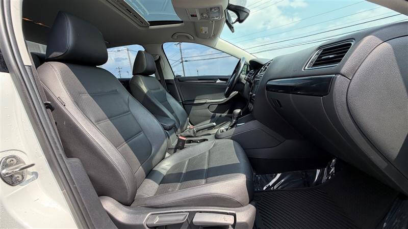 2017 Volkswagen Jetta 1.8T SEL