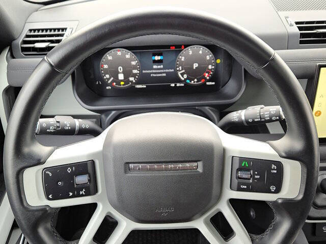 2023 Land Rover Defender 130 X-Dynamic SE