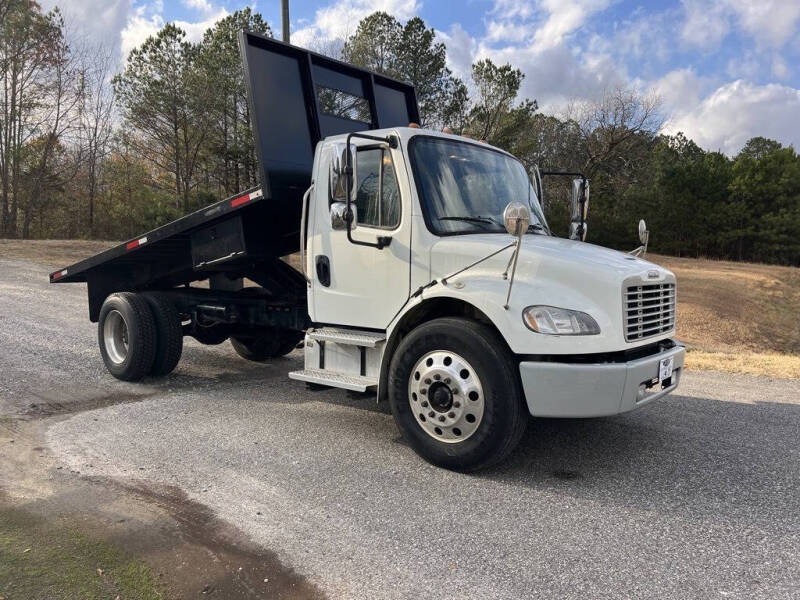 2018 Freightliner M2 106