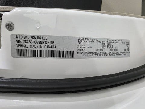 2022 Chrysler Voyager LX