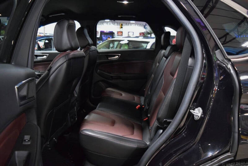 2021 Ford Edge Titanium