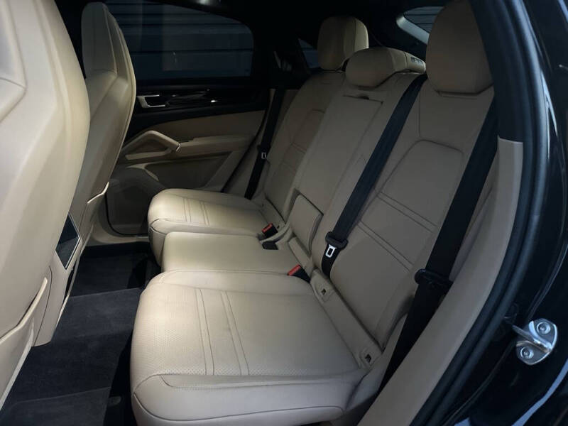 2023 Porsche Cayenne