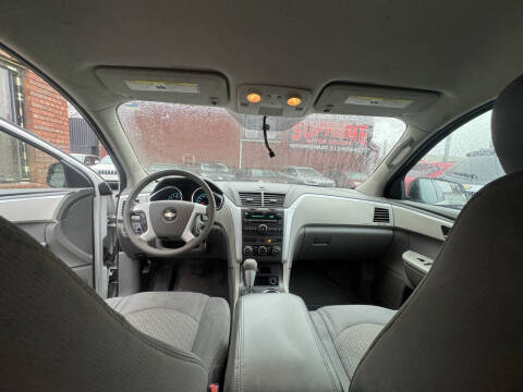 2010 Chevrolet Traverse LS