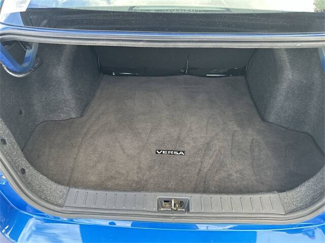 2023 Nissan Versa SV