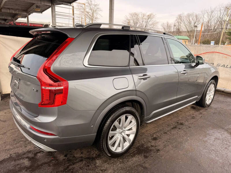 2018 Volvo XC90 T6 Momentum