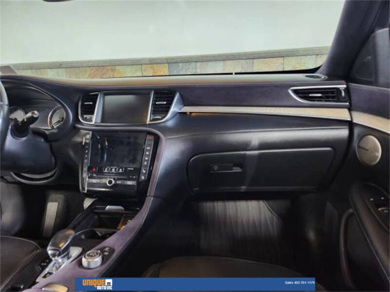 2019 Infiniti QX50 Essential