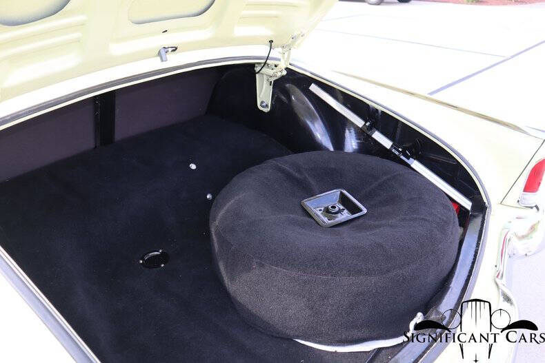 1962 Studebaker GT Hawk