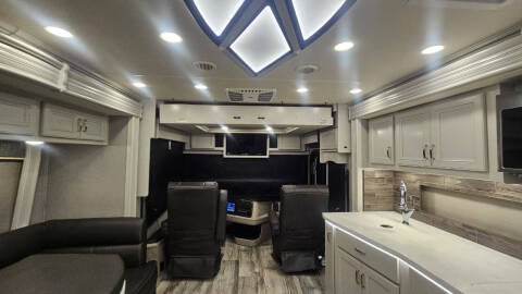 2022 Holiday Rambler Endeavor 38K?