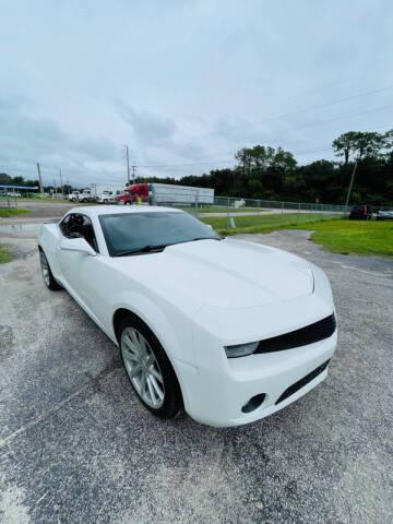 2011 Chevrolet Camaro for sale at CARNUGO in Lakeland FL