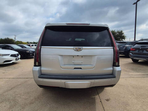 2016 Cadillac Escalade ESV Luxury Collection