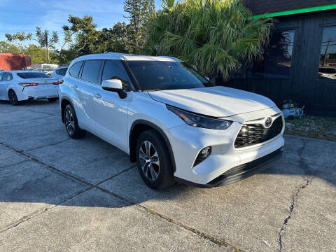 2022 Toyota Highlander XLE