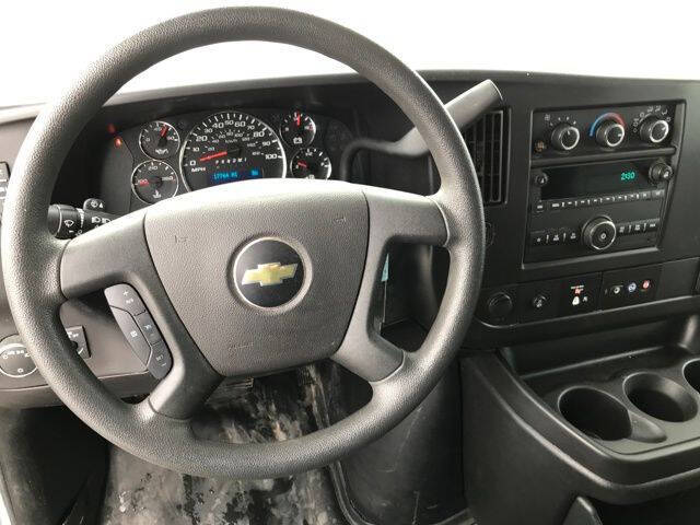 2024 Chevrolet Express 2500
