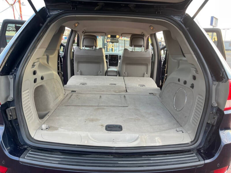 2012 Jeep Grand Cherokee Laredo