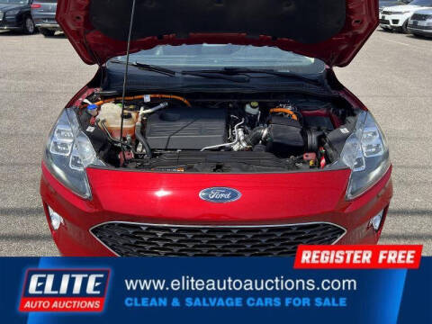 2020 Ford Escape Hybrid Titanium