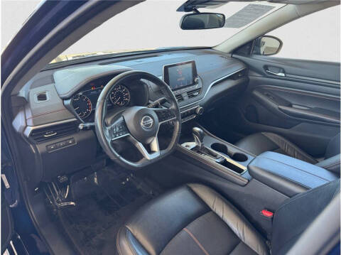 2022 Nissan Altima 2.5 SR