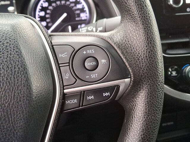 2021 Toyota Camry Hybrid LE