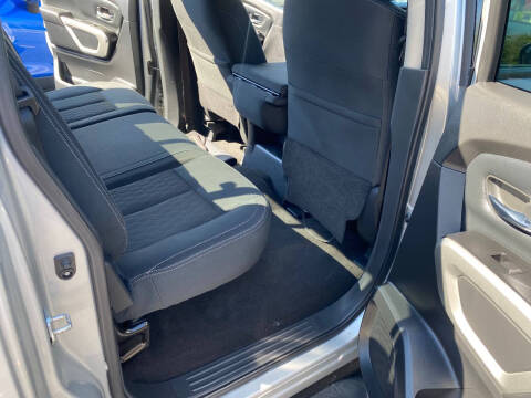 2018 Nissan Titan SV