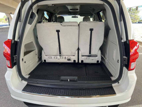 2012 Dodge Grand Caravan Crew