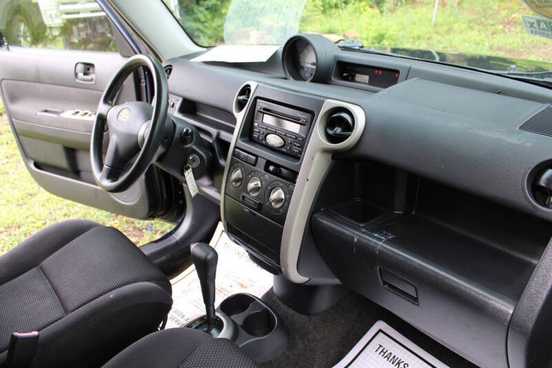 2005 Scion xB