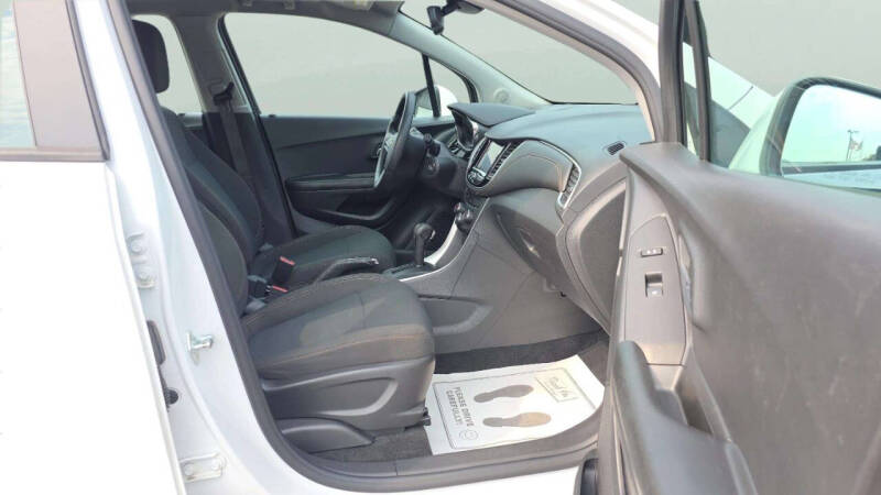 2022 Chevrolet Trax LS