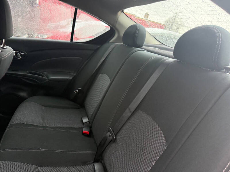 2019 Nissan Versa SV