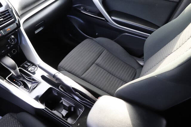 2023 Mitsubishi Eclipse Cross LE