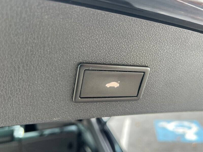 2012 Audi Q5 3.2 quattro Premium Plus