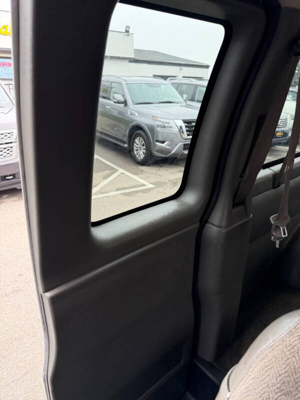 2013 Chevrolet Express LT 3500