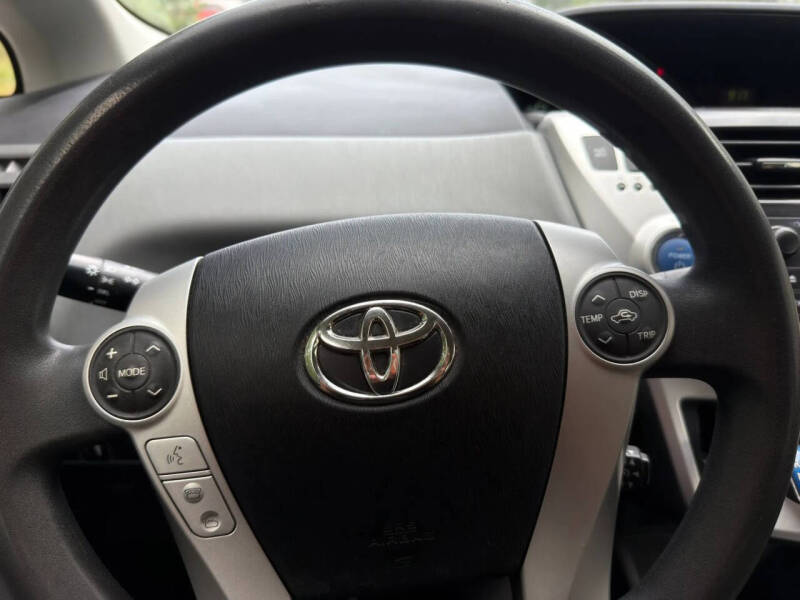 2014 Toyota Prius v