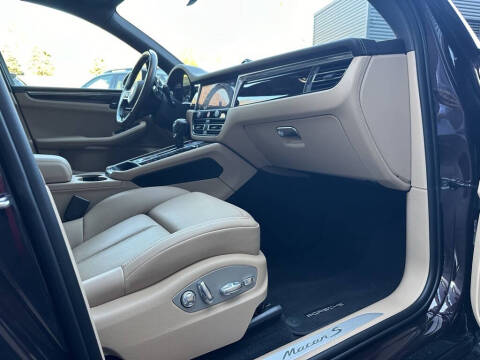 2024 Porsche Macan S