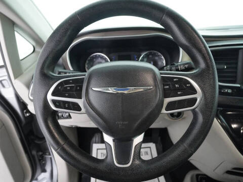2019 Chrysler Pacifica LX
