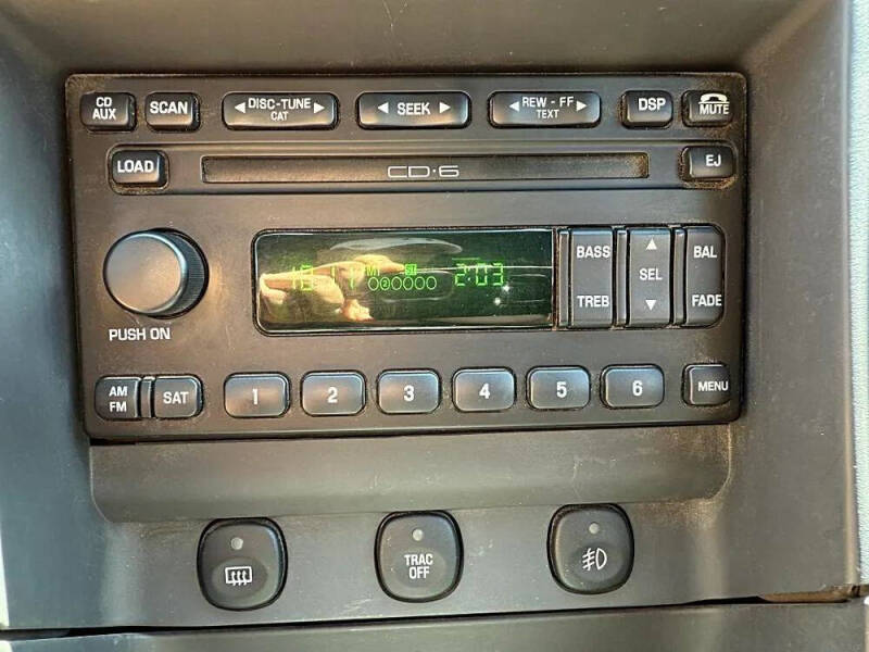 2004 Ford Mustang GT Deluxe