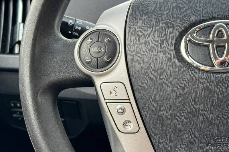 2014 Toyota Prius Three