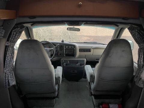 2000 Roadtrek 200 Versatile