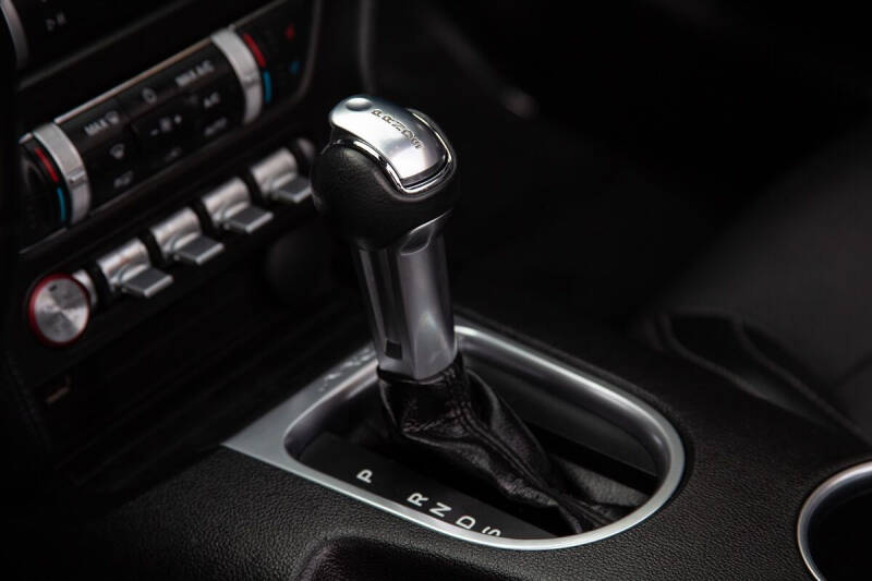 2020 Ford Mustang EcoBoost